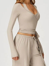 Slim-Fit Long-Sleeve Yoga Top with Straps THRIXINE